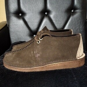 最終処分　未使用　Clarks (クラークス) 26138087 メンズ カジュアル シューズ Desert Trek レザー 本革 靴　サイズ25.5