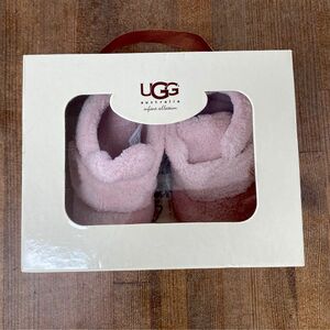 【新品未使用】UGG ベビーブーツ　シューズ