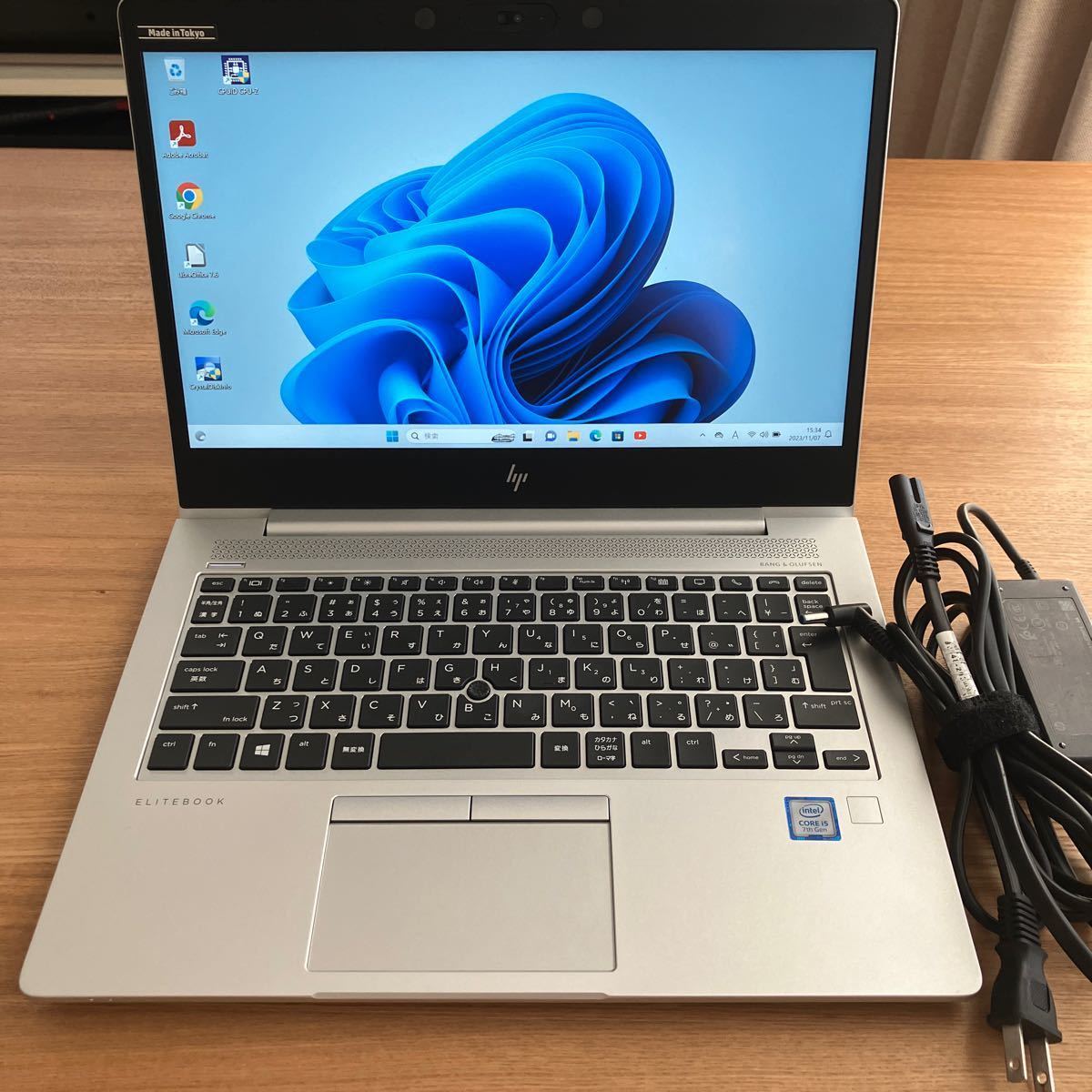 Lenovo YOGA 370 / Core i5-7200U/メモリ8G/高速NVMe 256GBLTE対応