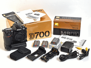 フルサイズ/D700+MB-D10/バッテリーパック/バッテリー３個/実用品/