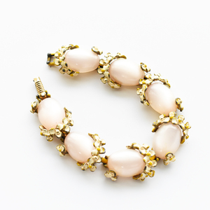 Vintage　1950s'　pealpink glass bracelet