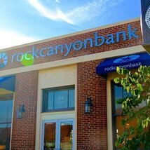 激レア USA購入 アメリカ企業モノ ユタ州 銀行 【ROCK CANYON BANK】 透かしロゴマーク付 メッシュキャップ 中古良品_画像9