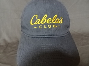 激レア USA購入 アメリカ企業モノ 人気アウトドア用品店舗チェーン カベラス【Cabela’s】ロゴ刺繍入りキャップ グレー 中古良品