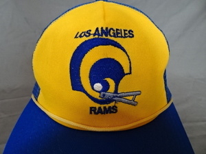 激レア USA購入 1990年代?? ビンテージもの NFLアメフト ロサンゼルス ラムズ【LOS ANGELES RAMS】 ロゴ刺繍入り メッシュキャップ 中古品