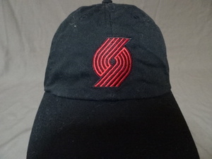 激レア USA購入 NBA ポートランド トレイルブレイザーズ【Portland TrailBlazers】スタジアムスポンサー【MODA】ロゴ刺繍入りCAP 中古良品