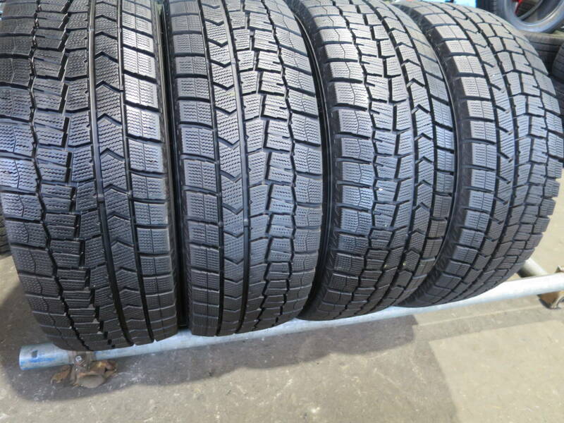 20年製バリ山 215/60R16 95Q ◆ダンロップ WINTER MAXX WM02◆ 4本 B1643 スタッドレス