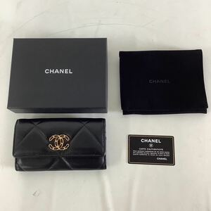 ◯営NI009-A2T60【埼玉発】CHANEL シャネル レディース財布 二つ折り マトラッセ ギャランティカード有 縦約9.5cm 横約16.5cm 現状品