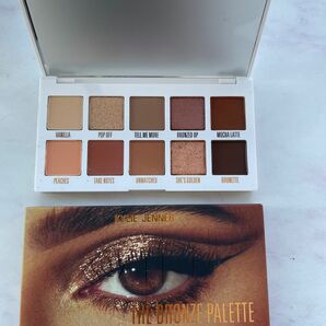 Kylie cosmetics アイシャドウパレット　ブロンズパレット　