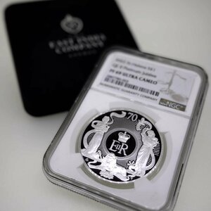 1円 [ NGC PF69 ULTRA CAMEO ] 2022年 英国 セントヘレナ プラチナジュビリー エリザベス女王 1ポンド 1oz 銀貨 プルーフ ウルトラカメオ