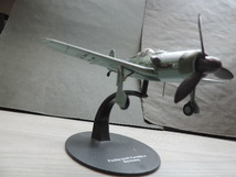 １円スタート　★フォッケウルフ　Ｆｗ１９０Ｄ-９　　ドイツ★　　童友社　　１/７２　　塗装済み完成品　　極美品・未使用に近い_画像7