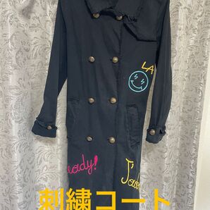 刺繍 トレンチコート ブラックスマートな方へ切りっぱなしが可愛いです ★リメイクの記事にも活用可能★