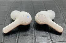 未使用品 WIRELESS EARBUDS ワイヤレスイヤホン OMMQ ブルートゥース Bluetooth ホワイト 通電動作確認済み DBK01_画像5