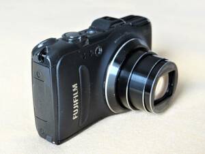 FUJIFILM FinePix F600EXR　難あり