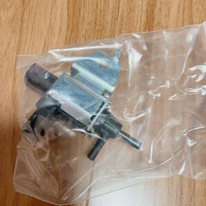 真空ソレノイドバルブ フォード マツダ エスケープ フォーカス ハイブリッド フュージョン