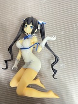 壽屋 コトブキヤ 1/7 PVC製塗装済み完成品 フィギュア ダンジョンに出会いを求めるのは間違っているだろうか ヘスティア 芝生風台座付き_画像7