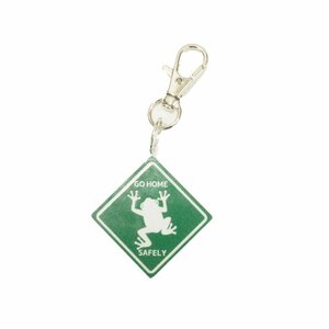 Art hand Auction Reflective diamond-shaped keychain, Bujini Frog, Green, Return home safely, Reflector, Nighttime, Acrylic, Handmade, Frog, Amulet, Frog goods, golf, accessories, Nameplate