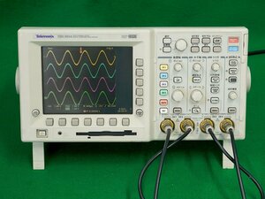 テクトロニクス　デジタルオシロスコープ　TDS3054B　Four channel color Digital phosphor Oscilloscope　Tektronix