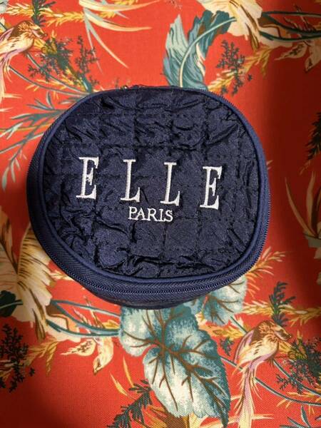 『ELLE』丸型ポーチ