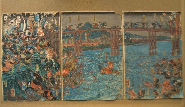 Ukiyo-e Illustration der großen Schlacht am Uji-Fluss im 3. Jahr von Juei von Ichigesai Yoshitora, 3 große Blätter, Malerei, Ukiyo-e, drucken, Kriegerbild