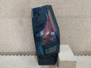 【美品】日産 サクラ B6AW 右テールランプ LED ICHIKOH イチコー D286 D287【R5-4694B-CA】