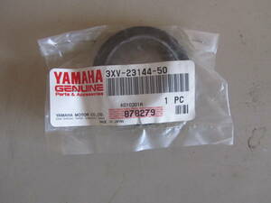 ヤマハ　3XV-23144-50　フオークオイルシール　TZR250　　1124