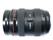 【 中古美品 】Canon EF 24-70mm F2.8L USM レンズ キヤノン [管CN1750]_画像2