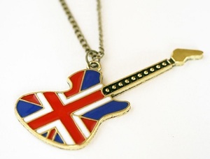 ■ новый товар ■ гитара колье . Vintage / подвеска . Британия / Union Jack / Fender Stratocaster /BEATLES/OASIS/QUEEN