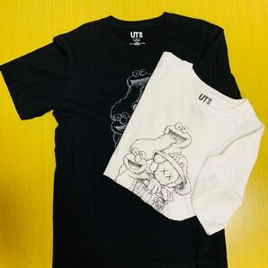 ユニクロ Tシャツ メンズ かわいい カウズ × セサミストリート メンズ Sサイズ 