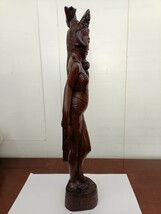 8-11-23-7バリ島・木彫り女性像・置物・インテリア 中古品 サイズ 高さ60cm 幅12cm_画像3