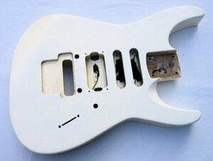 Charvel 　シャーベル　SDKボディ　ミディアムスケール24F　SSH　ホワイト　90年製Charvel SDK-075-SSH