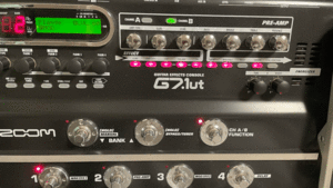 ZOOM ギターエフェクツコンソール G7.1ut ズーム　マルチエフェクター