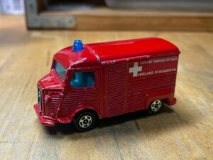 トミカ シトロエン 青箱 パリ 救急車 日本製 1979 tomica NO.F17 CITOROEN AMBULANCE PARIS