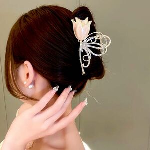 選べる　チューリップ　花　キラキラ　大きめ　バンスクリップ　ヘアアクセサリー　ヘアクリップ　韓国　オルチャン　ヘアアクセ　1個