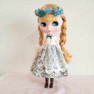  free shipping! hand made Neo Blythe * Licca-chan. clothes [ko-teyuroi. do King One-piece floral print ] Blythe clothes One-piece ko-teyuroi
