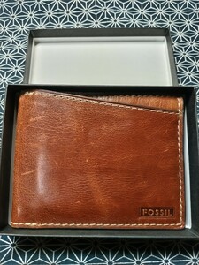 ★☆未使用レザー財布　FOSSIL カードケース　茶色　折り畳み財布　海外購入☆★