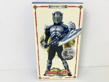 ●営AD402-100【未使用品】MEDICOM TOY リアルアクションヒーローズ 仮面ライダー ドラゴンナイト RAH AXE フィギュア_画像1