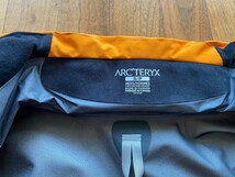 ☆最終出品☆ARC'TERYX　BEAMS 35th別注 Stinger Jacket　アークテリクス　スティンガージャケットSサイズ　未使用品_画像4