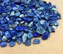 浄化 さざれ 高品質 風水 装飾 水タンク 500g 天然石 パワーストーン 3-6mm ラピスラズリ 青金石 Lapis lazuli_画像2