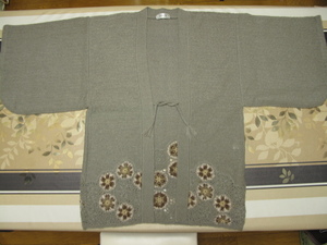 新品　和装　和服　羽織　ニット　裾　透かし編み　毛70％　グレージュ　防寒　着物　和風　日本