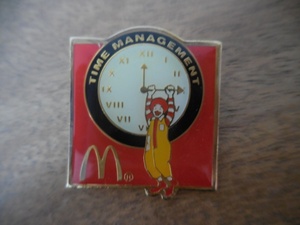 フランス☆古いピンズ【McDonald's TIME MANAGEMENT】カナダ ピンバッジ ピンバッチ PINS マクドナルド　ドナルド 時計