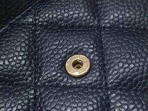 ☆CHANEL☆シャネル マトラッセ キャビアスキン フラップ長財布 ネイビー 送料無料 美品　A50096_画像10