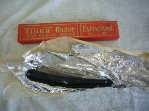 TIGER RAZOR BEST HOLLOW GROUND Extra Steal NO.88 剃刀　未使用品　1本　＃当時物＃床屋