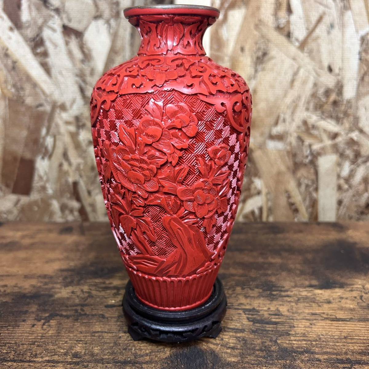 最安 !秀品!「中国黒花瓶」未使用品・定価3万円(詳細不明) その他