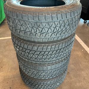 ブリザックDM-V2 275/60R 18 4本セット