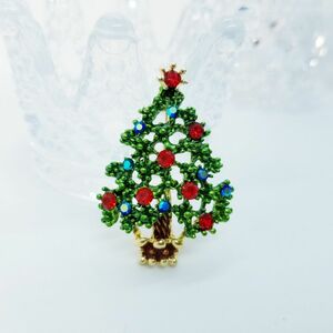 〈ブローチNo.193〉赤と青の飾りのクリスマスツリー