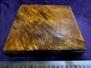 金糸楠木の板材 端材 杢 木材