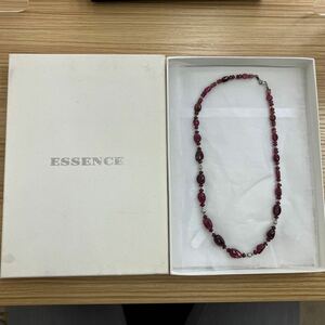 【E/F742017】ESSENCE エッセンス K18WG刻印 色石付 ネックレス 色石詳細不明