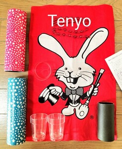 【★ テンヨー Tenyo コップの中で繋がるビーズのネックレス&筒から飛び出すウサギ柄のハンカチ 2点セット マジック 手品 廃盤！★】