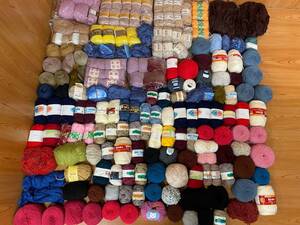 ★a-1　毛糸まとめて 約12.7kg 編み物 手芸 裁縫 ニット セーター 手編み ハンドメイド
