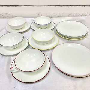 ■美品■カップ＆ソーサー、プレート■5色セット Noritake Born China　ノリタケ　ボーンチャイナ　５客　赤　青　黄　緑　ピンク 　トリオ